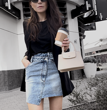 The mini denim skirt and how to style it - Amanda Heuser